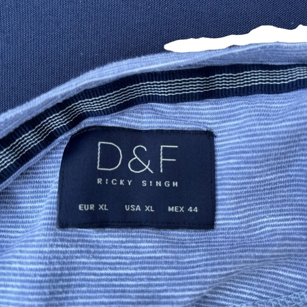 Denim & Flower Ricky Singh XL Blue Short Sleeve Shirt Pineapple Buttons